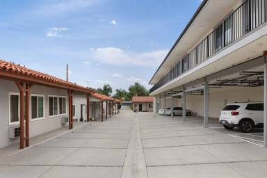 Main picture of 13035 San Fernando Rd