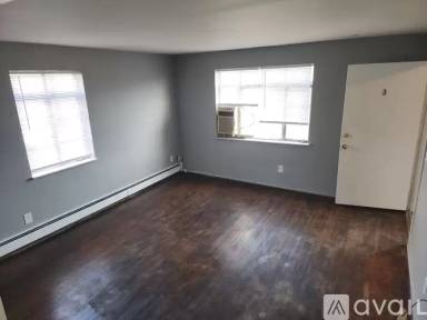 Main picture of 504 Olden Ave