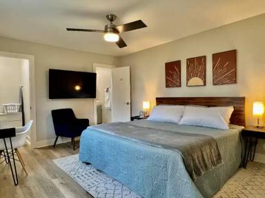 Main picture of 211 N Clifton Ave