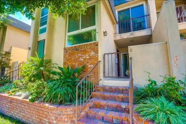 Main picture of 650 East Nutwood Street - Unit 4