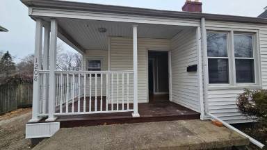Main picture of 1208 W Church St