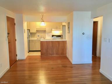 Main picture of 8 Commonwealth Ct