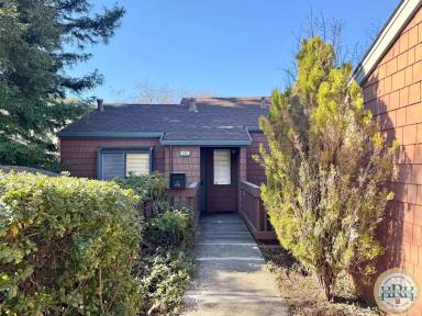 Main picture of 876 Arlene Way
