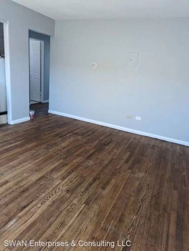 Main picture of 1445 Yosemite St