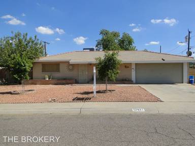 Main picture of 12411 N 33rd Dr