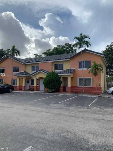 Main picture of 7999 SW 152nd Ave