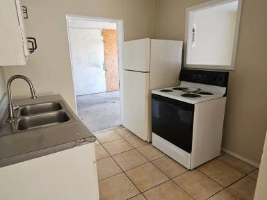 Main picture of 424 S Brevard Ave