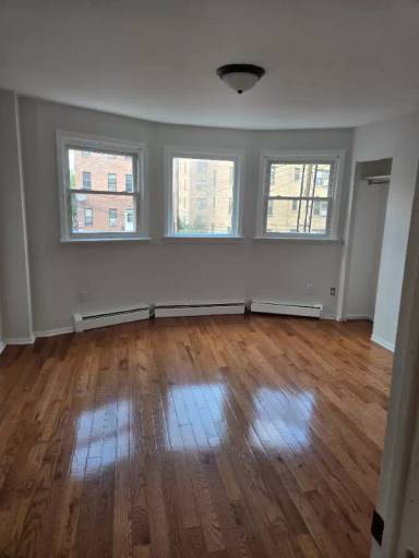 Main picture of 18 Sherwood Ave