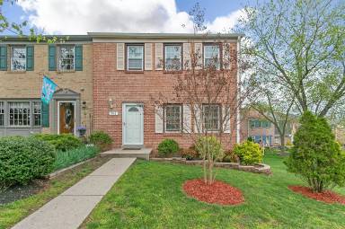 Main picture of 3082 Tecumseh Ct