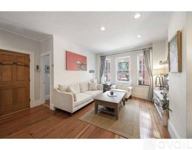 Main picture of 106 Myrtle St