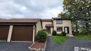 Main picture of 207 Charlesgate Cir