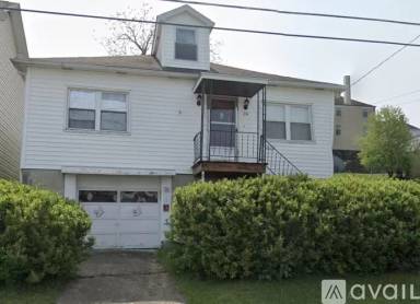 Main picture of 24 Grant St