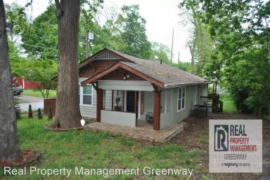 Main picture of 836 Fern Ave SE