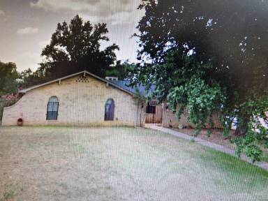 Main picture of 512 Ruthlynn Dr