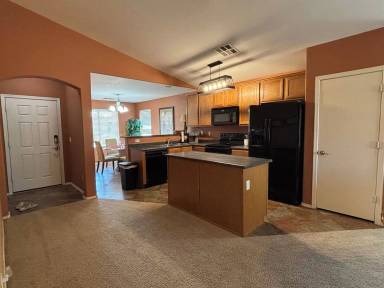 Main picture of 776 W Fairlane Ct