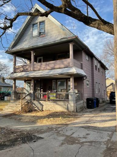 Main picture of 6904 Lawn Ave