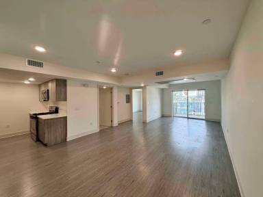Main picture of 2022 W Sunset Blvd