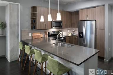 Main picture of 2040 Welton St