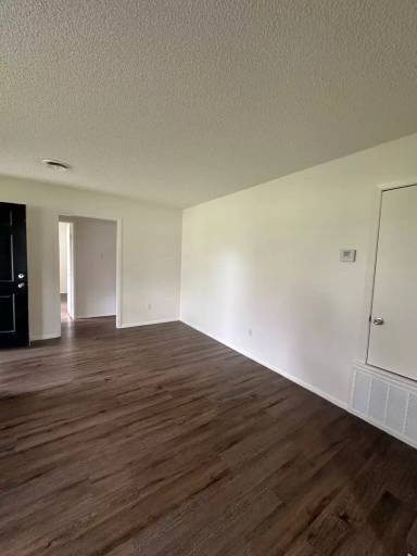 Main picture of 418 S 42nd St