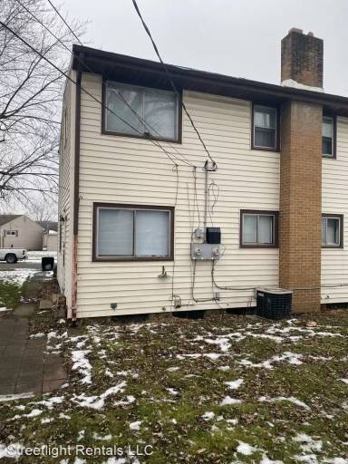 Main picture of 4414 Huron Cir