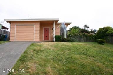 Main picture of 3325 Cottage St