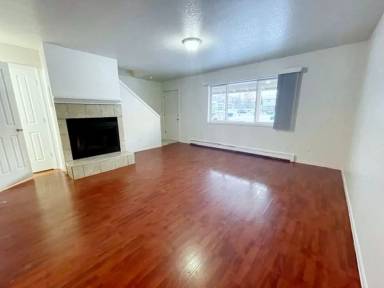 Main picture of 1401 Carolyn Cir