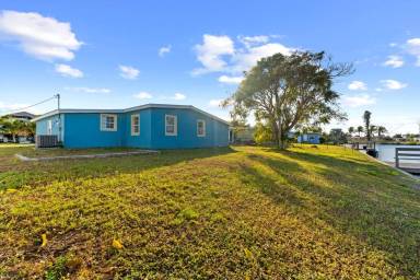 Main picture of 585 Lindley Ter