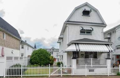 Main picture of 236 E Green St