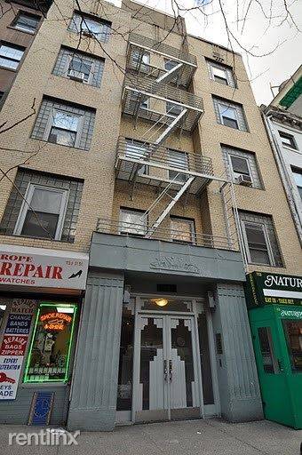 Main picture of 113 E 31st St
