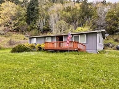 Main picture of 90067 N Fork Ln