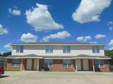 Main picture of 400 Brittney Way