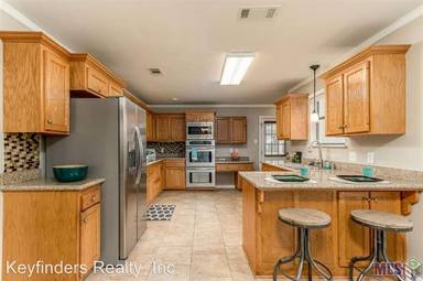 Main picture of 1522 Briarrose Dr
