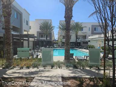 Main picture of 1866 S Westside Dr