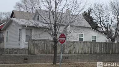 Main picture of 1812 Munster Ave