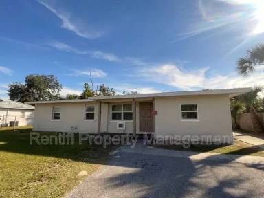 Main picture of 2420 Franklin St