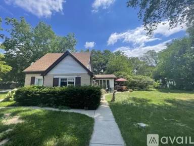 Main picture of 2050 Lilly Rd