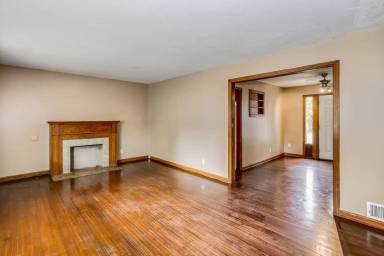 Main picture of 4618 E Gilbert St