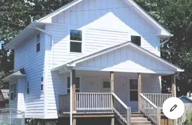 Main picture of 3504 E 10th St