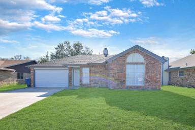 Main picture of 204 Appaloosa Dr