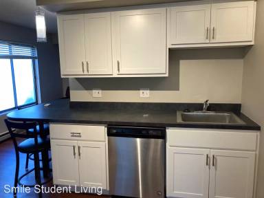Main picture of 1001 W Clark St