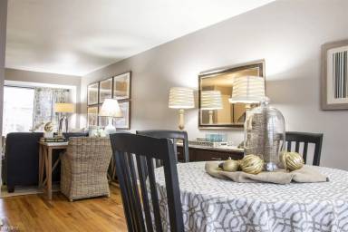 Main picture of 3324 Western Ave