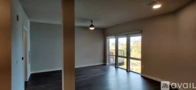 Main picture of 1650 N Pearl St