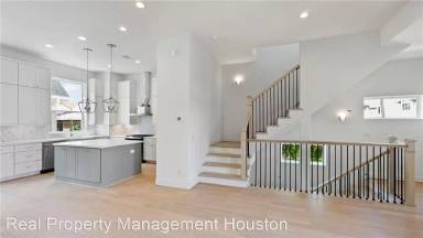 Main picture of 4621 Maxie St