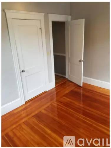 Main picture of 55 Chaplin St
