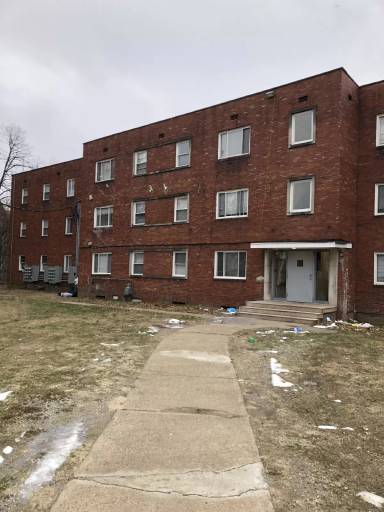 Main picture of 618-26 Versailles Ave