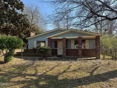 Main picture of 1120 Savannah Dr