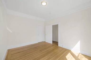Main picture of 403 8th Ave