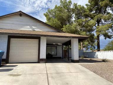 Main picture of 4709 Woodlake Ave