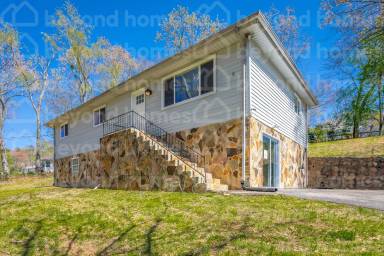 Main picture of 6120 Wilder Rd