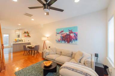 Main picture of 2207 Kimball St